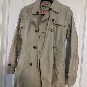 Uniqlo Tan Trenchcoat with Lining